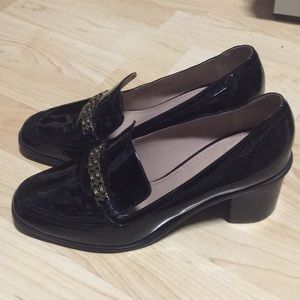 Tory Burch black patent high heel loafers